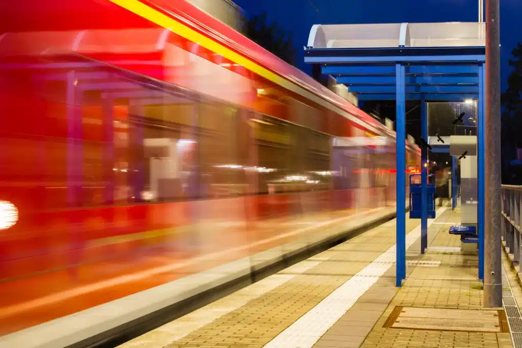September 2020 Bahnhof Kreishaus-LZB am Abend